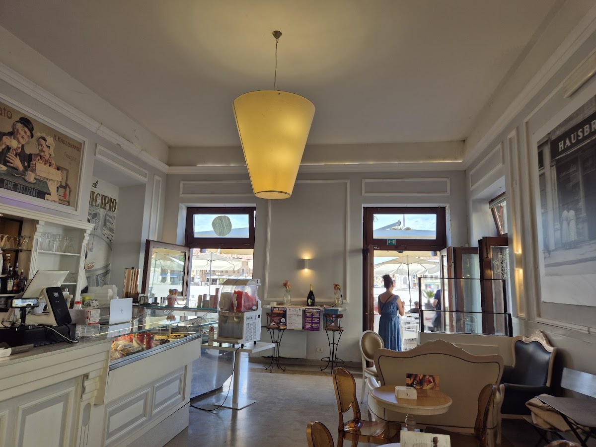 Caffė Al Municipio di Cavaliere L. & C. SAS — foto 4